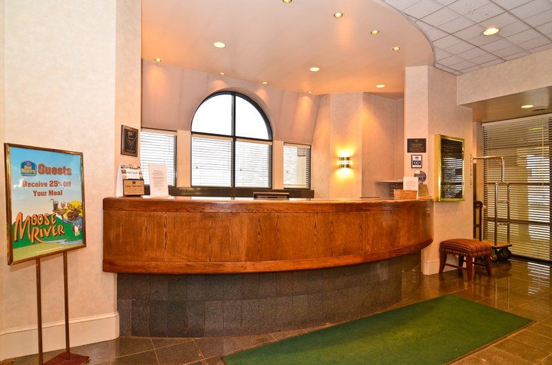 יוטיקה Best Western Gateway Adirondack Inn מראה חיצוני תמונה