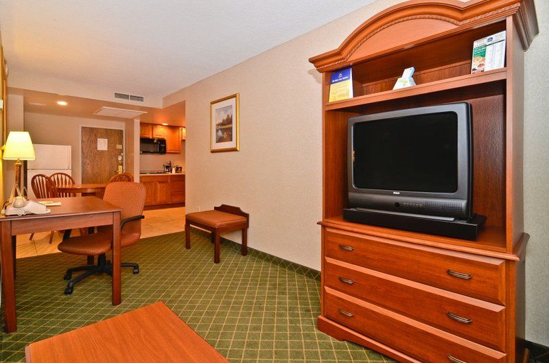 יוטיקה Best Western Gateway Adirondack Inn חדר תמונה