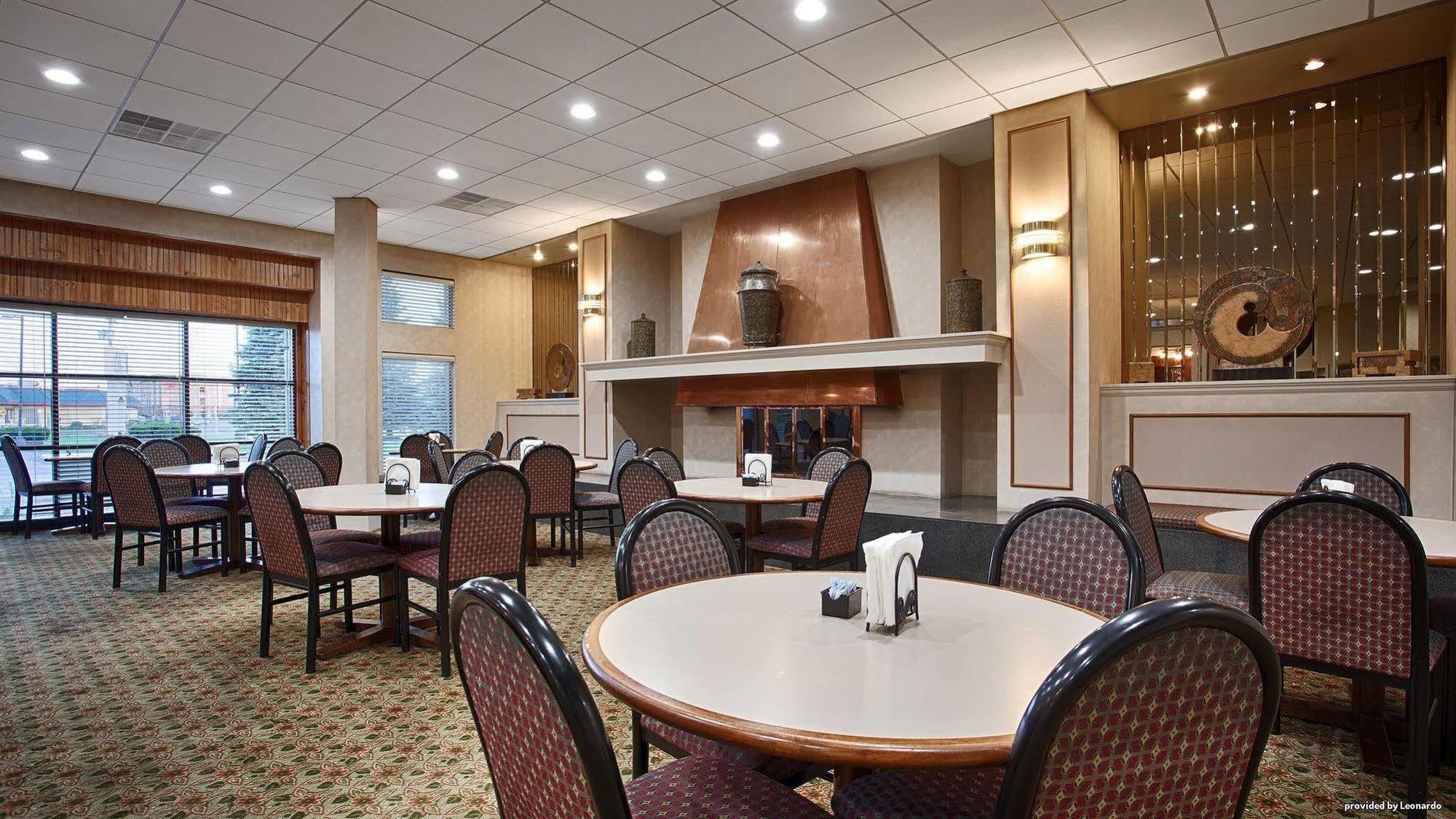 יוטיקה Best Western Gateway Adirondack Inn מראה חיצוני תמונה