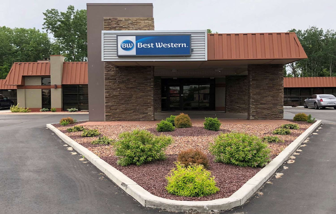 יוטיקה Best Western Gateway Adirondack Inn מראה חיצוני תמונה